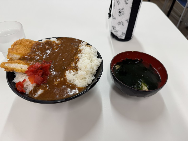 好物のカツカレー丼