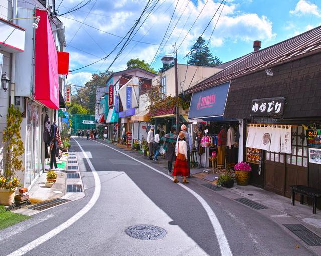軽井沢の住み込みリゾートバイト（飲食店・アウトレットモール）のサブ画像１