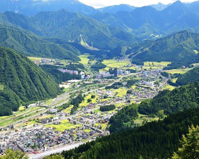 越後湯沢の住み込みリゾートバイト（ホテルのサービス全般、調理など）の画像４