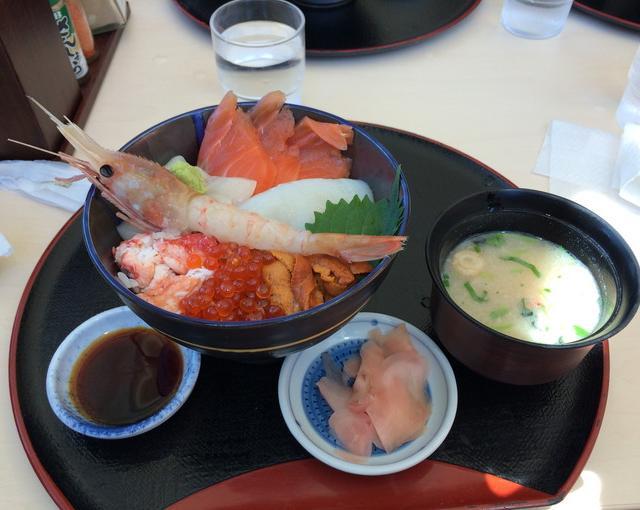 夏期限定で伊豆の海宿で住み込みアルバイト‼️部屋無料！3食お