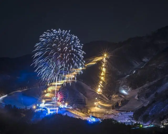 奥伊吹の住み込みスキー場バイト（スキー場のリフト、レストラン）のサブ画像１