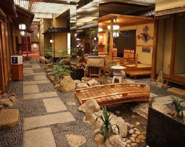 富士吉田の住み込みリゾートバイト（旅館の接客係・裏方など）の画像５