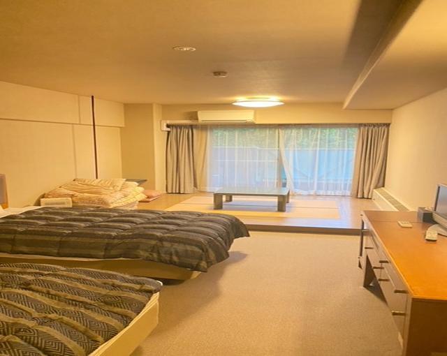 北軽井沢の住み込みリゾートバイト（ホテルのレストラン、清掃、洗い場など）のサブ画像２