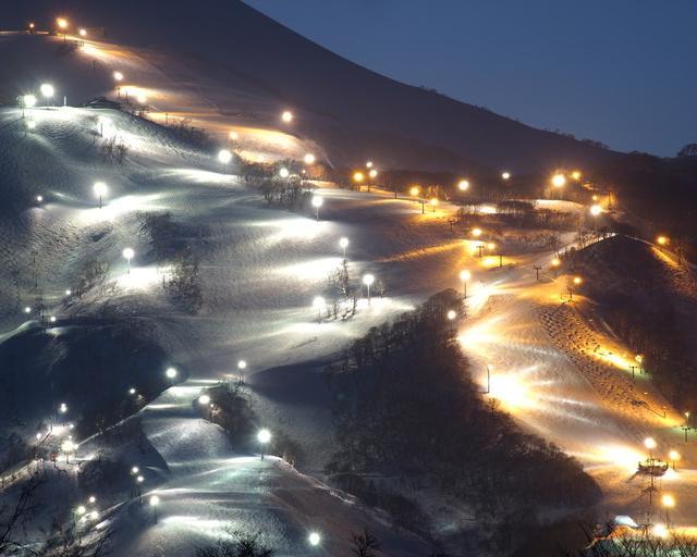 峰山高原の住み込みスキー場バイト（スキー場のリフト、ホテルの全般業務）の画像２