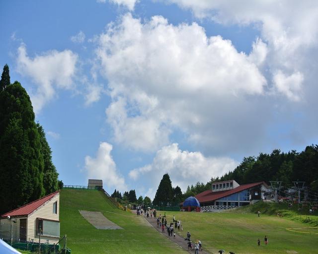 六甲山の住み込みリゾートバイト（ホテルのレストラン、ベルなど）の画像３