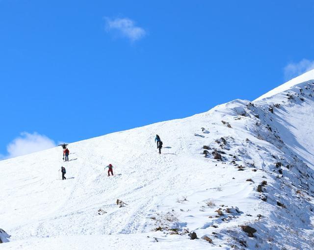 谷川岳の住み込みスキー場バイト（スキー場のリフト、パトロールなど）の画像１