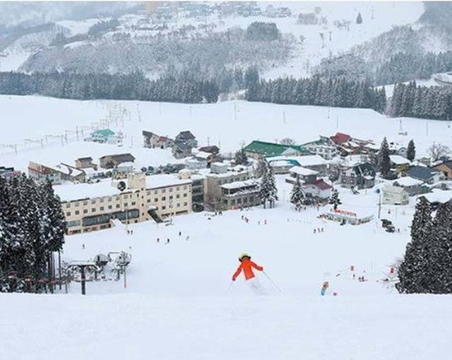 越後湯沢の住み込みスキー場バイト（スキー場のリフト）の画像４