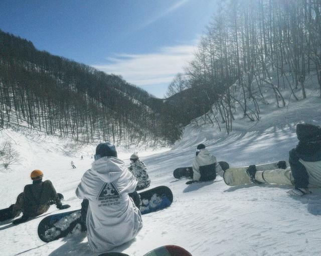 尾瀬岩鞍の住み込みスキー場バイト（スキー場のレストラン、フロントなど）の画像３