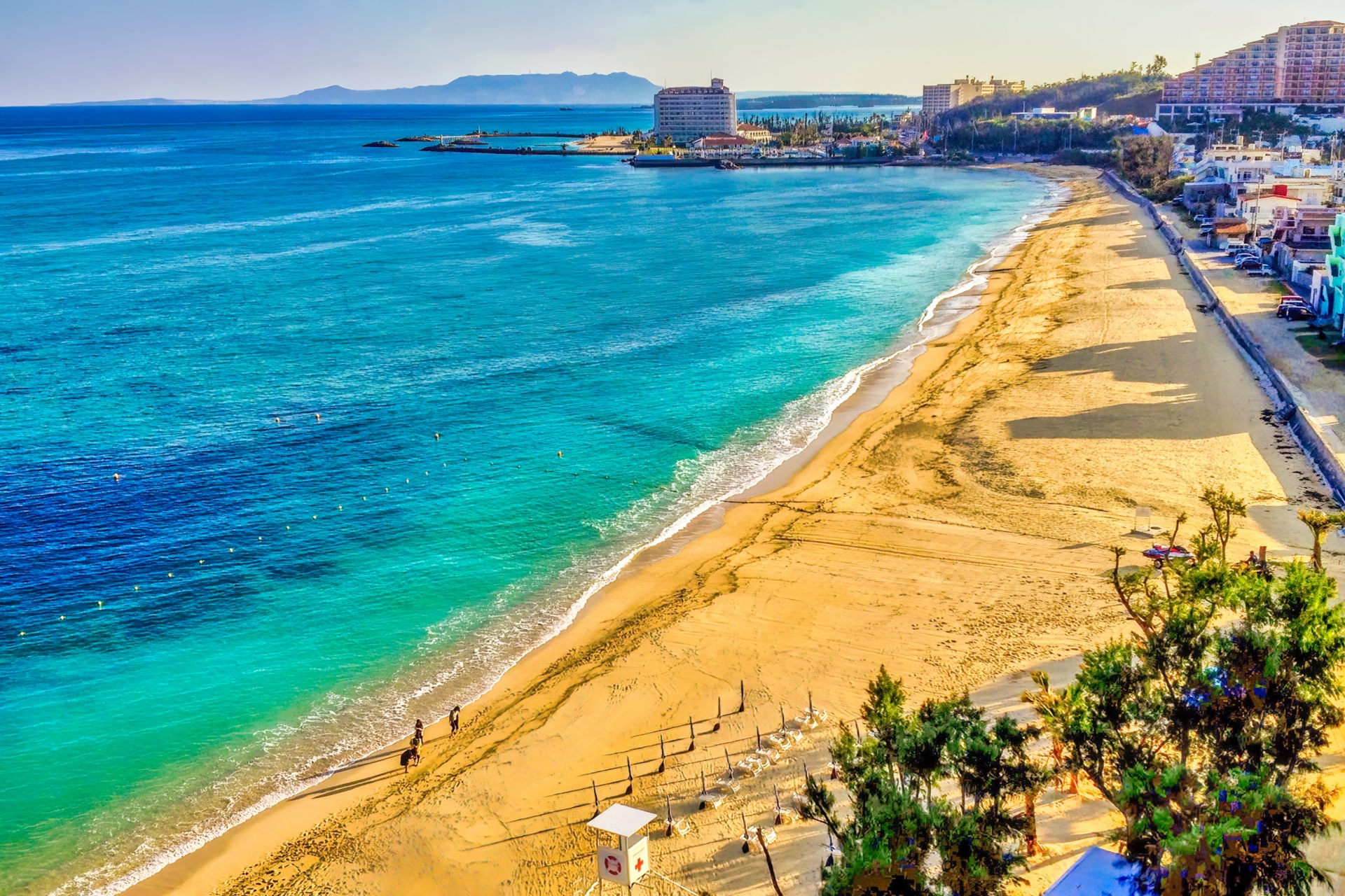 恩納村の住み込みリゾートバイト（ホテルのレストラン）の画像２