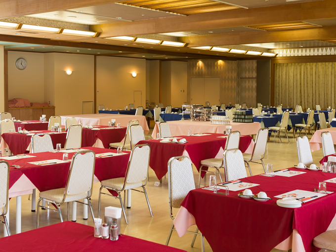 鷲ヶ岳の住み込みリゾートバイト（ゴルフ場のレストラン・フロントなど）の画像３