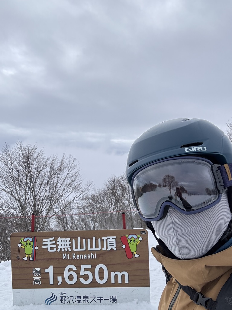 雪山の山頂で撮影した福島の自撮り写真
